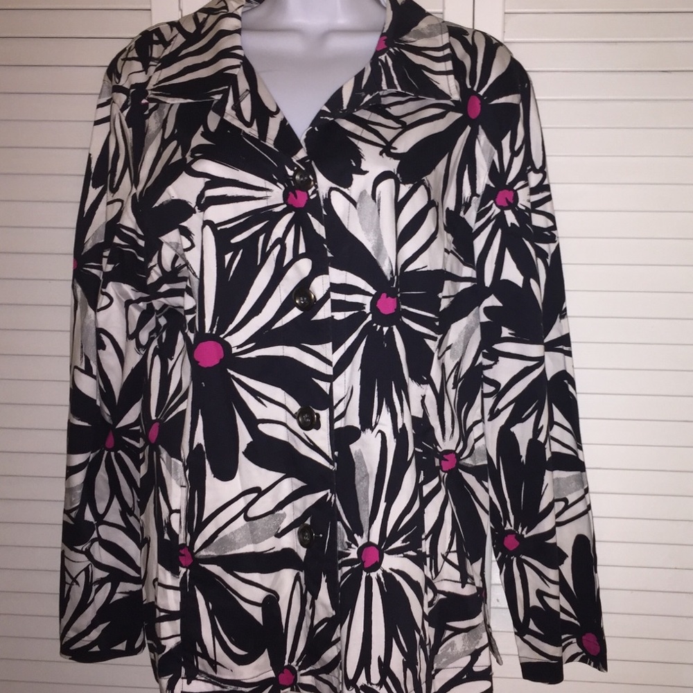 NWOT!!!! CHICO'S BUTTON DOWN LONG SLEEVE TOP